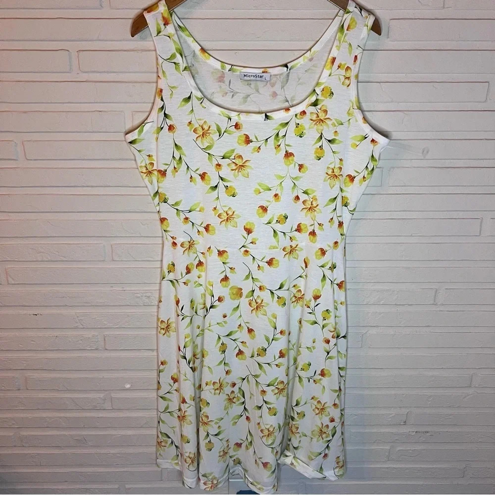 Microstar White Floral Flowy Swing Sun Mini Dress, Women’s Size Large